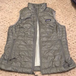 Patagonia nanopuff Womens size Md vest